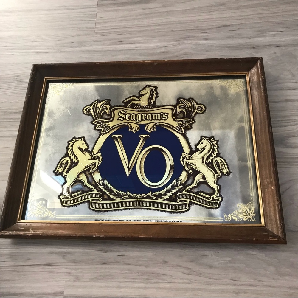 🔻🔻🔻sale Vintage Seagram’s VO Canadian Whiskey bar/ lounge mirror
